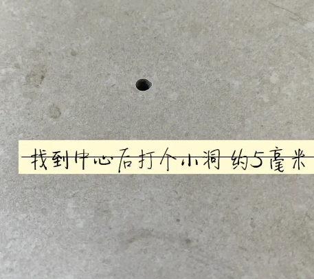 陇县瓷砖空鼓维修公司专业解答在瓷砖铺贴过程中，如果砂料搅拌不均匀，将会带来以下问题